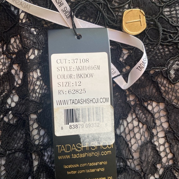 Tadashi Shoji Sleeveless Lace Cocktail Dress - Picture 6 of 8